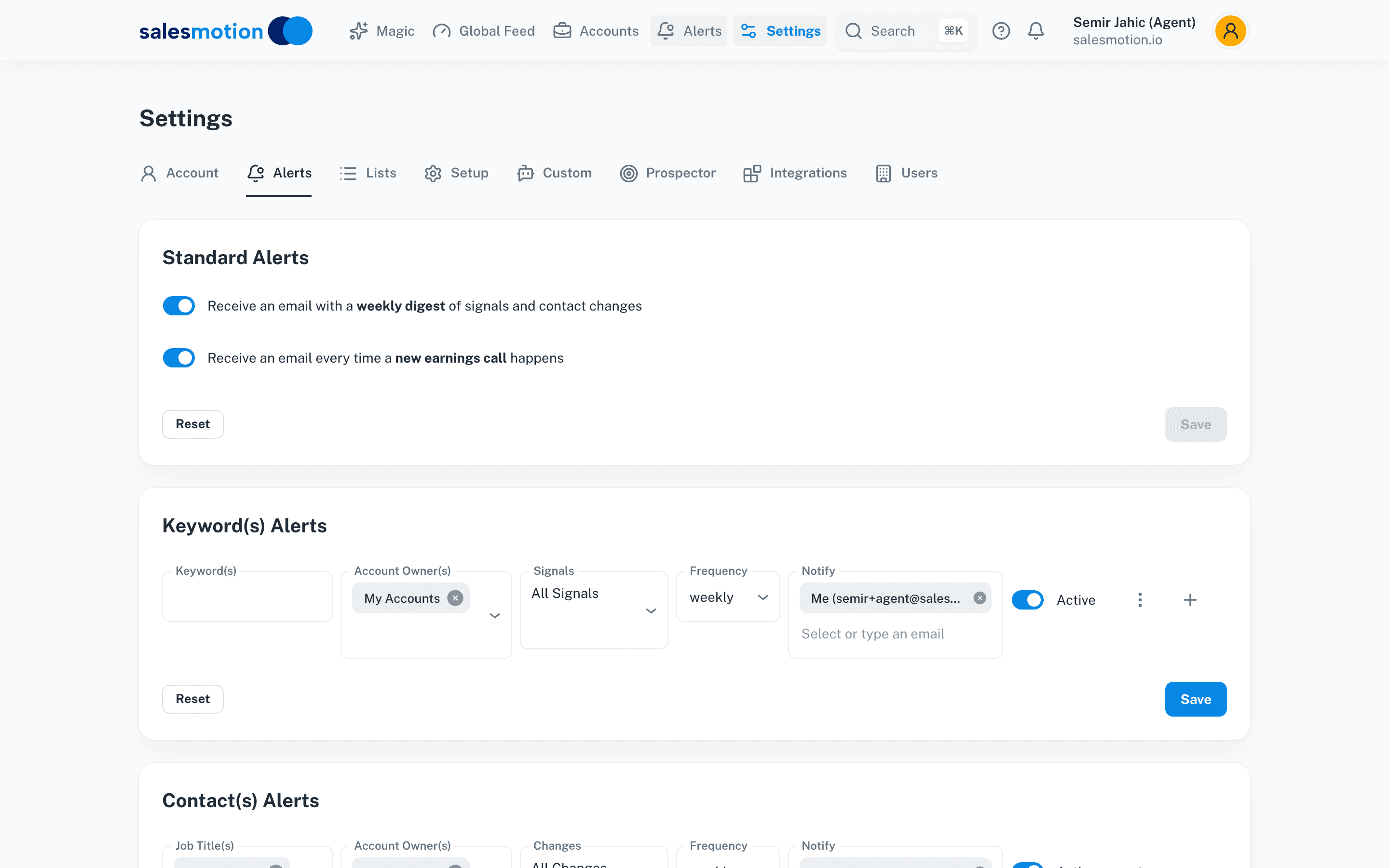 Salesmotion alert configuration showing standard alerts, keyword alerts, and contact change monitoring